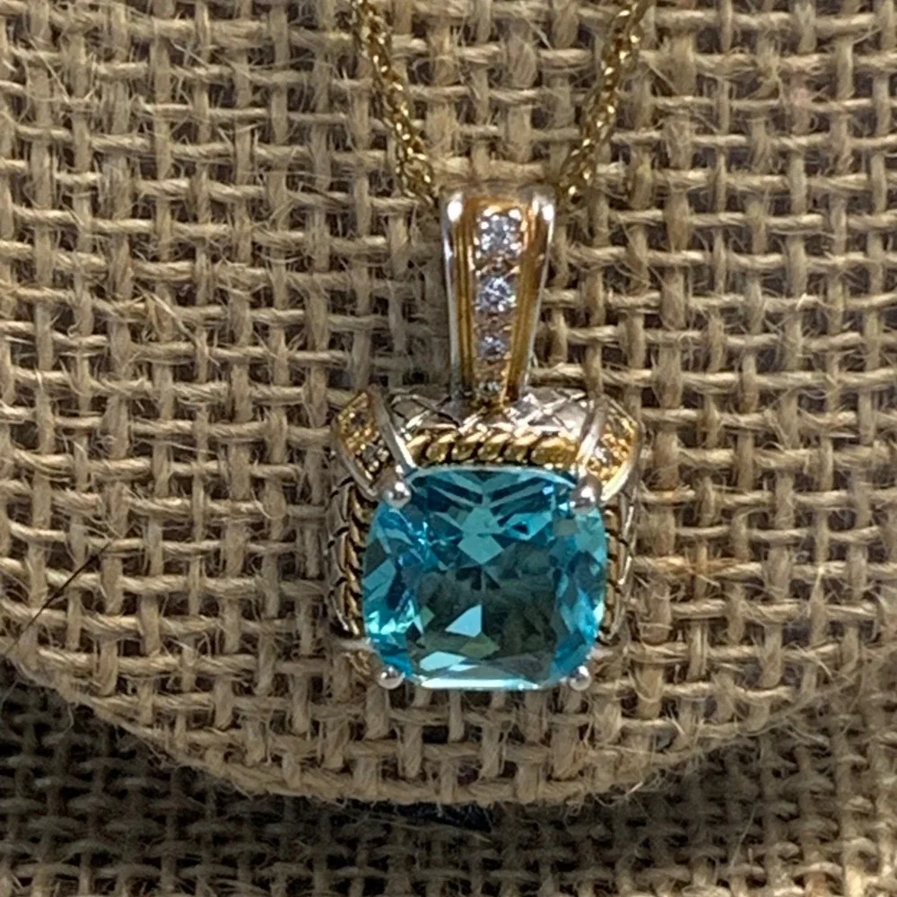 Two Tone Blue Topaz Cushion Cut Pendant Necklace Gold Silver Tone 20 Inch 4491